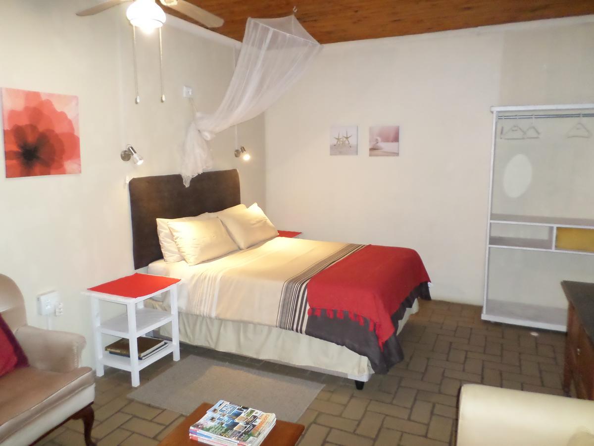 Geckos B&B And Self-Catering Coffee Bay Dış mekan fotoğraf